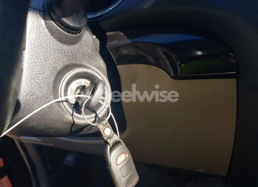 Photo 11 of 2011 Kia Sorento LX V6 (VIN 5XYKTDA2XBG093596)