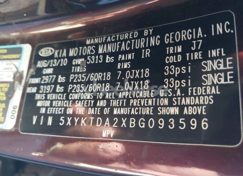 Photo 9 of 2011 Kia Sorento LX V6 (VIN 5XYKTDA2XBG093596)