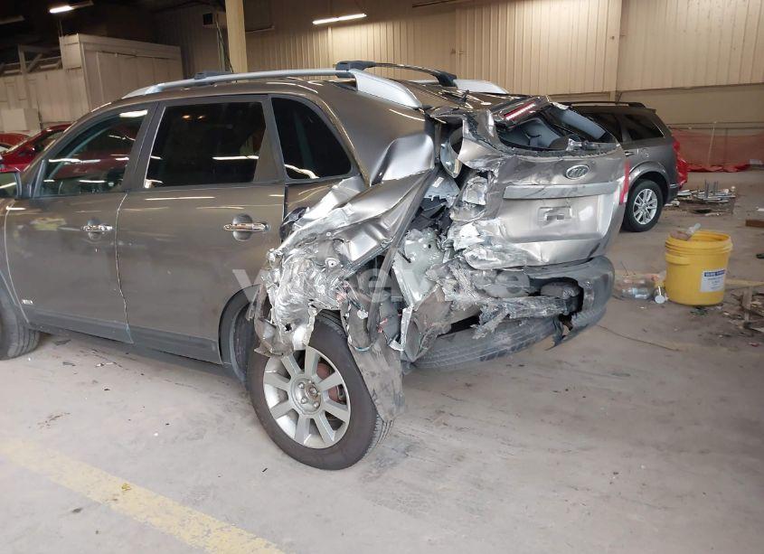 Photo 6 of 2012 Kia Sorento LX V6 (VIN 5XYKTDA2XCG243630)