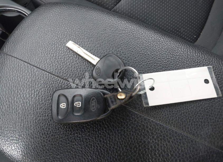 Photo 11 of 2012 Kia Sorento LX (VIN 5XYKTDA60CG189368)