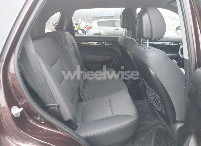 Photo 8 of 2012 Kia Sorento LX (VIN 5XYKTDA60CG189368)
