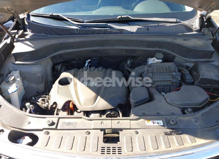 Photo 10 of 2014 Kia Sorento LX (VIN 5XYKTDA60EG518556)