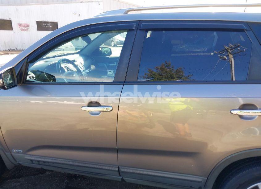 Photo 14 of 2014 Kia Sorento LX (VIN 5XYKTDA60EG518556)