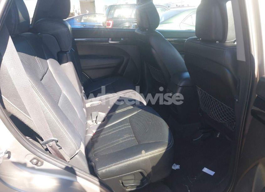 Photo 8 of 2014 Kia Sorento LX (VIN 5XYKTDA60EG519867)