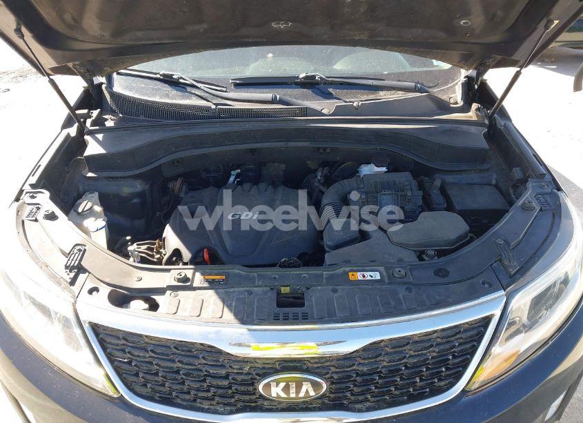 Photo 10 of 2015 Kia Sorento LX (VIN 5XYKTDA60FG607237)