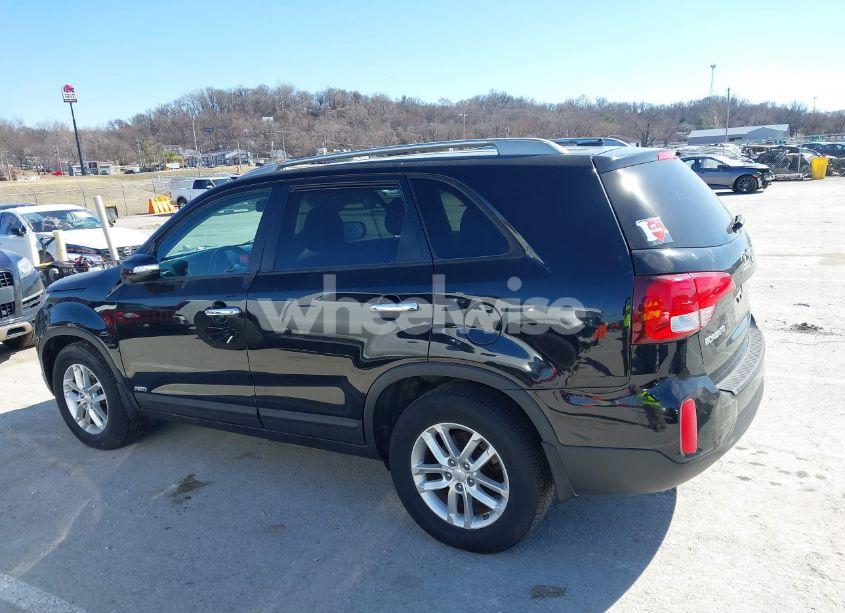 Photo 14 of 2015 Kia Sorento LX (VIN 5XYKTDA60FG607237)