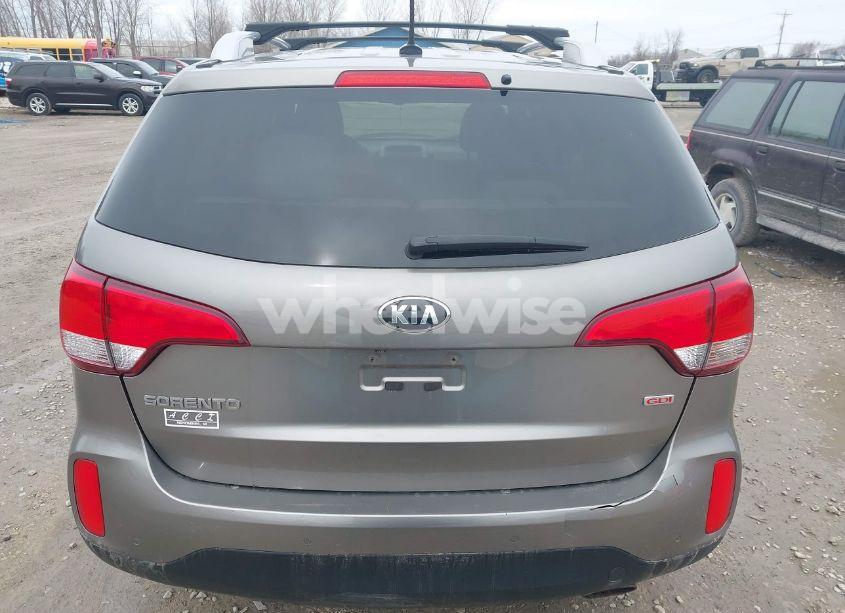 Photo 16 of 2015 Kia Sorento LX (VIN 5XYKTDA60FG649259)