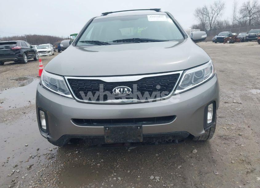 Photo 6 of 2015 Kia Sorento LX (VIN 5XYKTDA60FG649259)