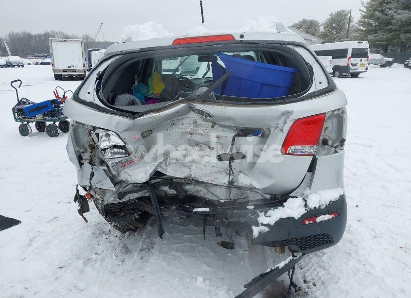 Photo 16 of 2013 Kia Sorento LX (VIN 5XYKTDA61DG407187)