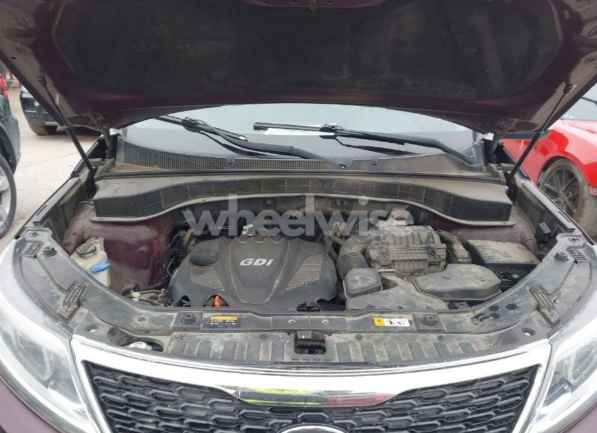 Photo 10 of 2015 Kia Sorento LX (VIN 5XYKTDA61FG650730)