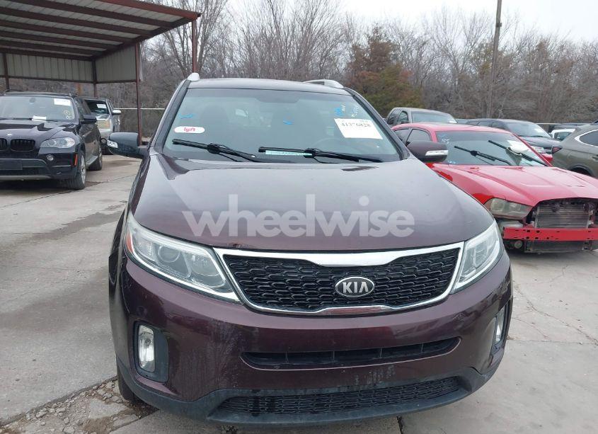 Photo 12 of 2015 Kia Sorento LX (VIN 5XYKTDA61FG650730)