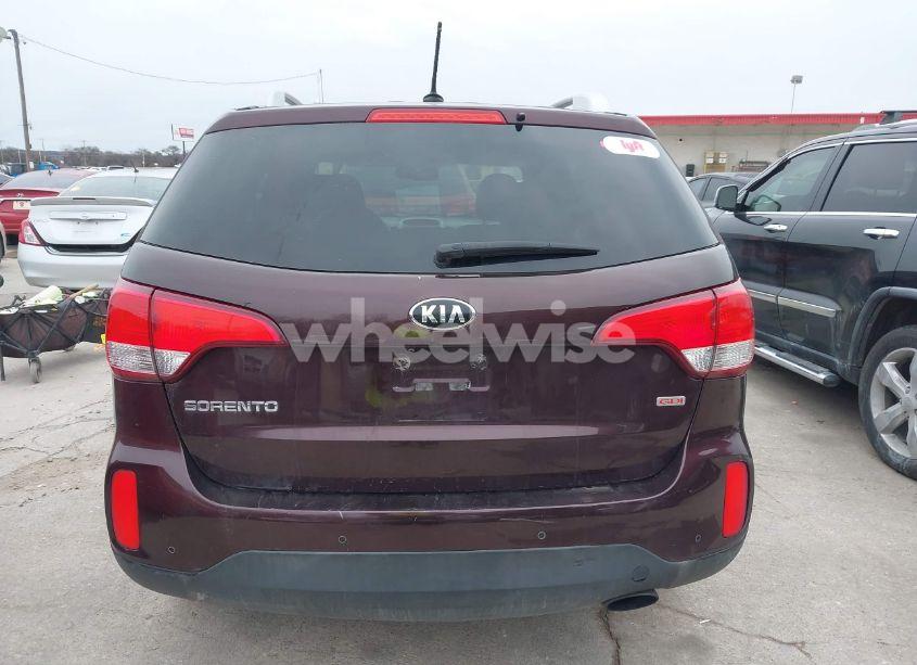 Photo 16 of 2015 Kia Sorento LX (VIN 5XYKTDA61FG650730)