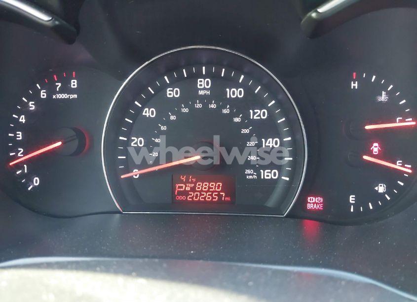 Photo 7 of 2015 Kia Sorento LX (VIN 5XYKTDA61FG650730)