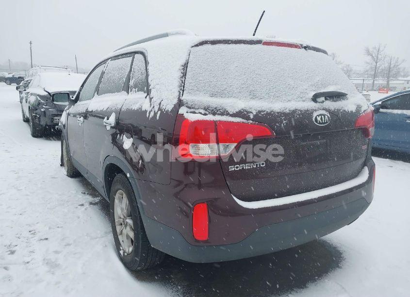 Photo 3 of 2015 Kia Sorento LX (VIN 5XYKTDA62FG638330)