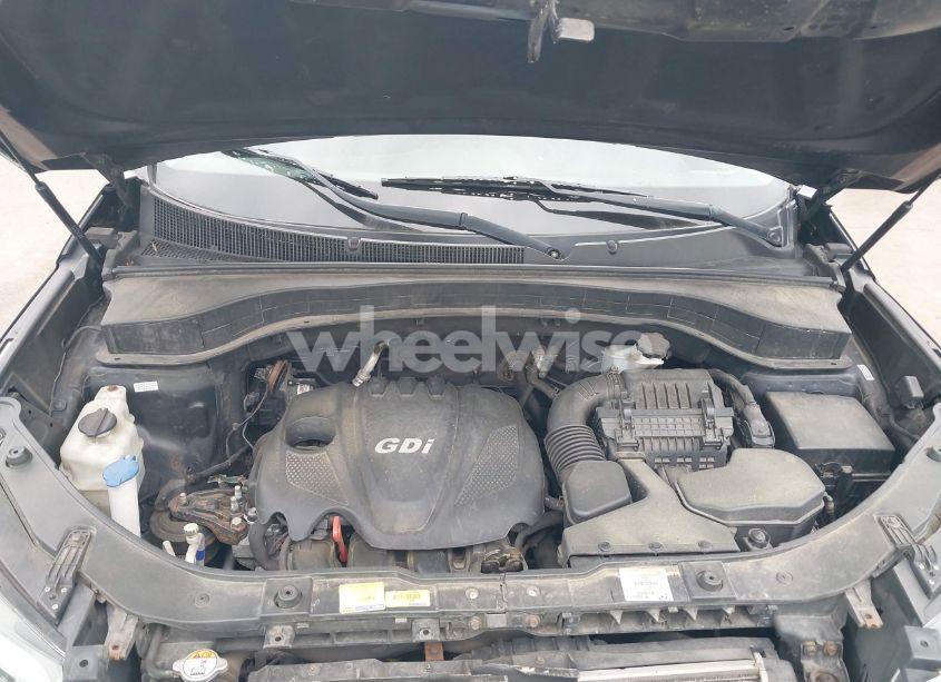 Photo 10 of 2015 Kia Sorento LX (VIN 5XYKTDA63FG570085)