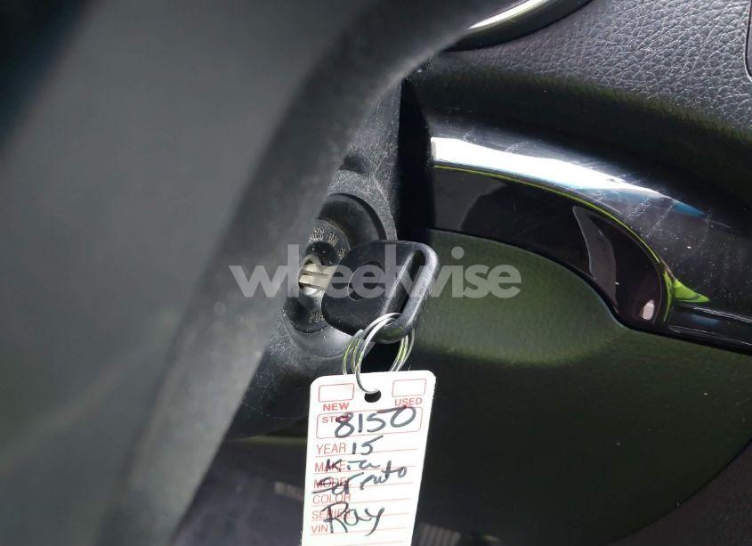 Photo 11 of 2015 Kia Sorento LX (VIN 5XYKTDA63FG570085)