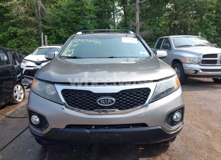 Photo 12 of 2012 Kia Sorento LX (VIN 5XYKTDA64CG206849)