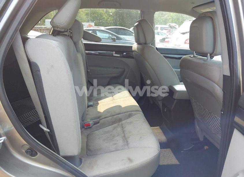 Photo 8 of 2012 Kia Sorento LX (VIN 5XYKTDA64CG206849)