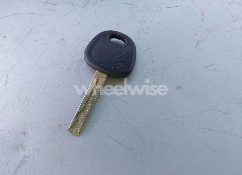 Photo 11 of 2013 Kia Sorento LX (VIN 5XYKTDA64DG337376)