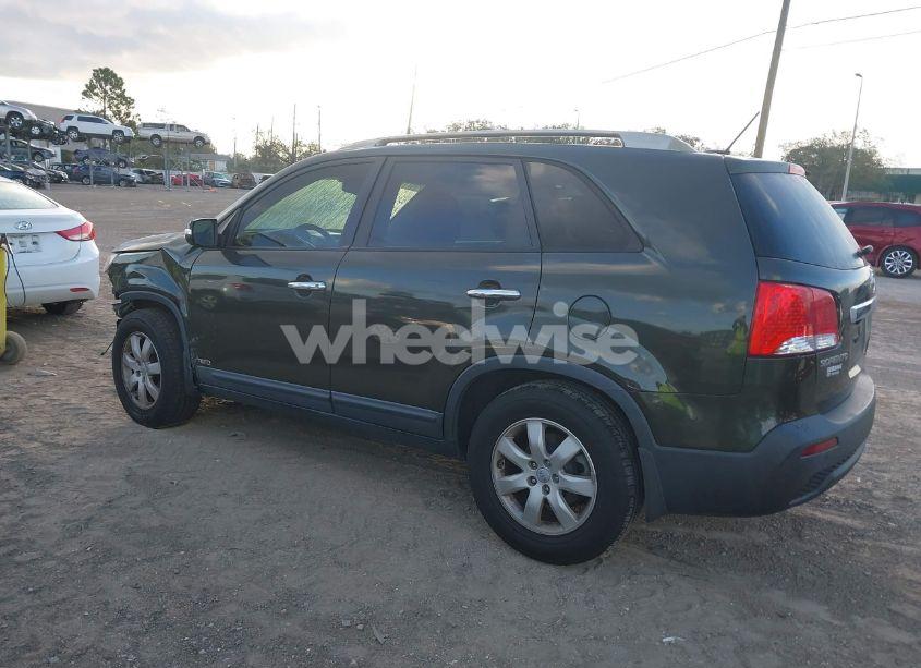 Photo 3 of 2012 Kia Sorento LX (VIN 5XYKTDA65CG278434)