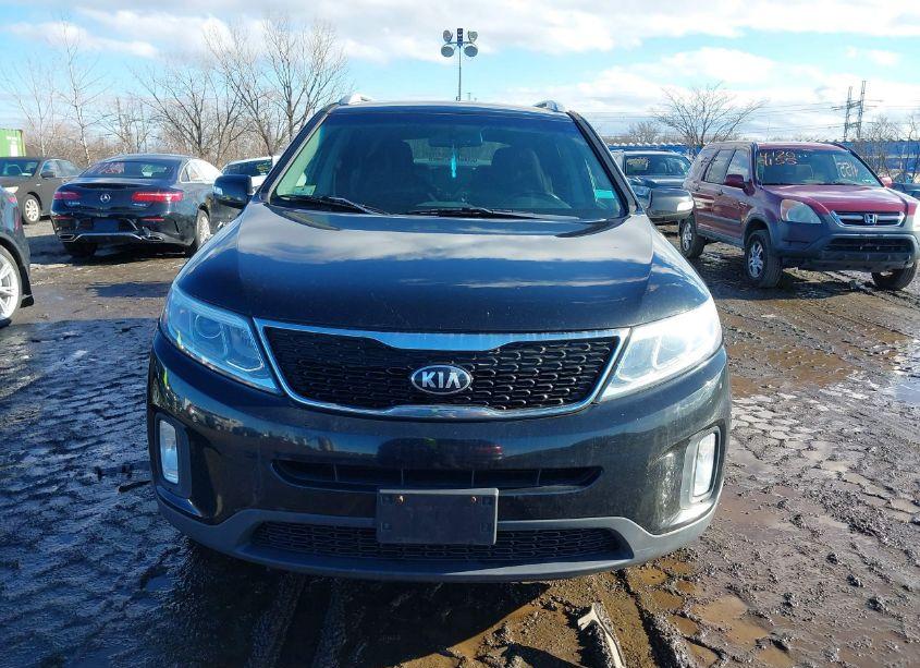 Photo 13 of 2015 Kia Sorento LX (VIN 5XYKTDA65FG569150)