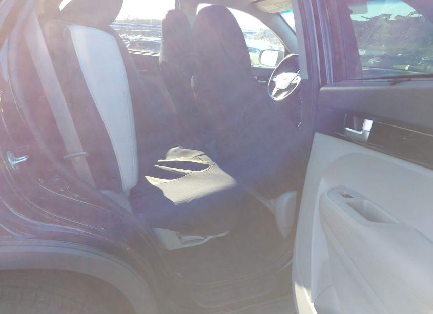 Photo 8 of 2015 Kia Sorento LX (VIN 5XYKTDA65FG569150)