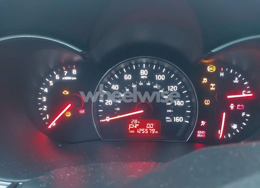 Photo 7 of 2015 Kia Sorento LX (VIN 5XYKTDA66FG617772)