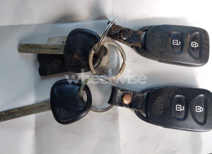 Photo 11 of 2013 Kia Sorento LX (VIN 5XYKTDA67DG360666)