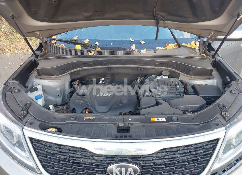 Photo 10 of 2014 Kia Sorento LX (VIN 5XYKTDA67EG426389)