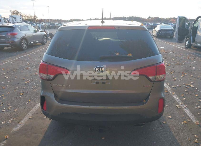 Photo 15 of 2014 Kia Sorento LX (VIN 5XYKTDA67EG426389)