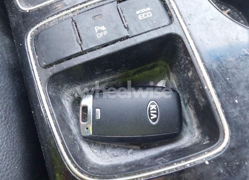 Photo 11 of 2014 Kia Sorento LX (VIN 5XYKTDA67EG489525)