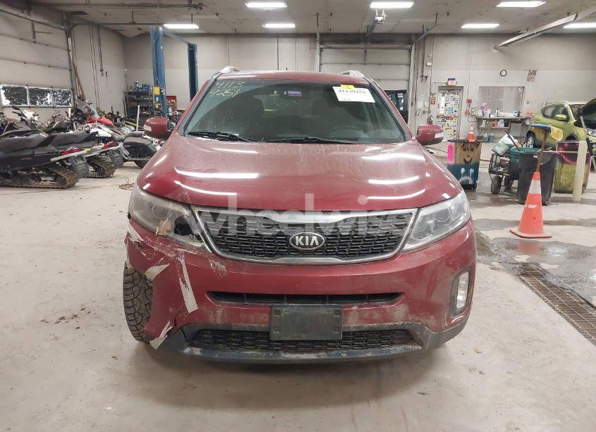 Photo 12 of 2015 Kia Sorento LX (VIN 5XYKTDA67FG558960)