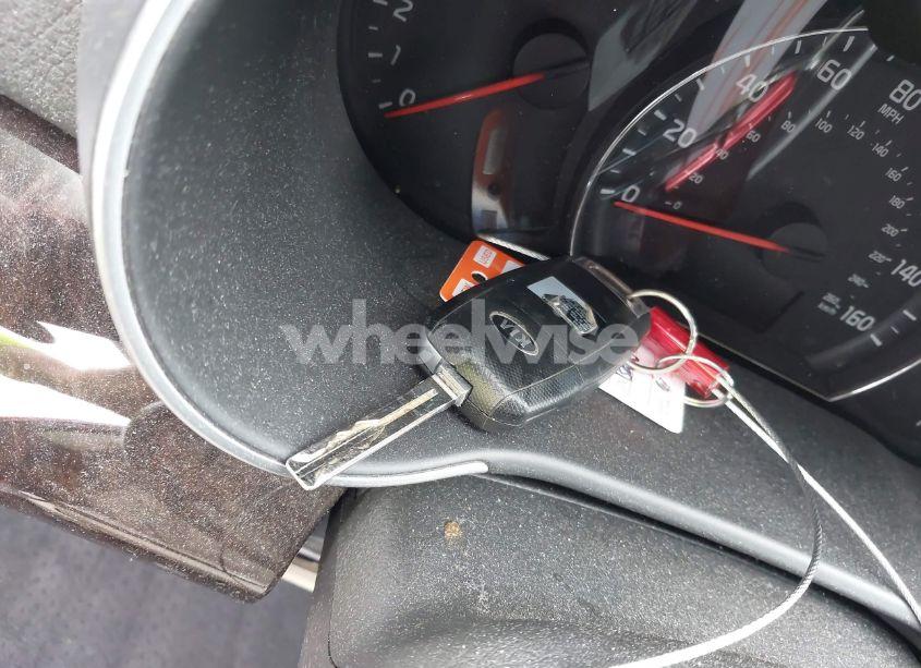 Photo 11 of 2015 Kia Sorento LX (VIN 5XYKTDA67FG569084)