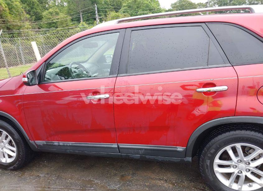 Photo 14 of 2015 Kia Sorento LX (VIN 5XYKTDA67FG569084)