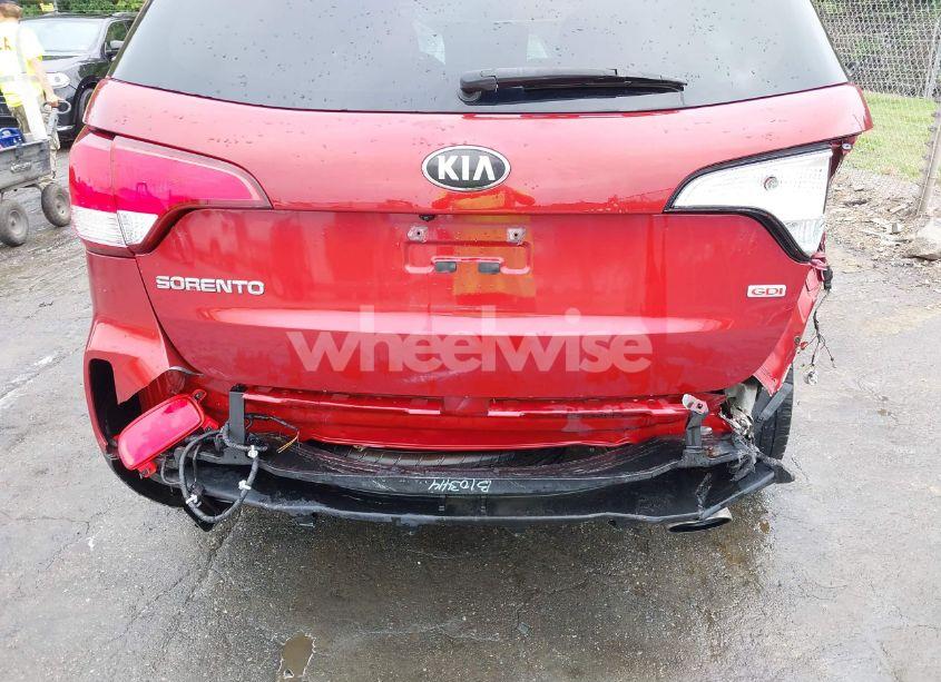 Photo 6 of 2015 Kia Sorento LX (VIN 5XYKTDA67FG569084)