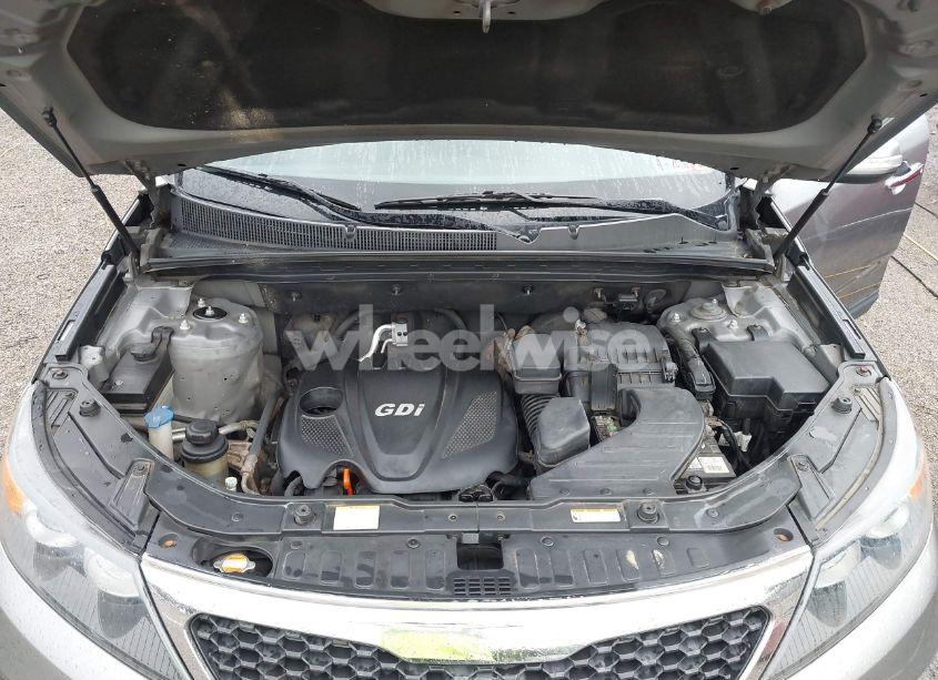 Photo 10 of 2012 Kia Sorento LX (VIN 5XYKTDA68CG274121)