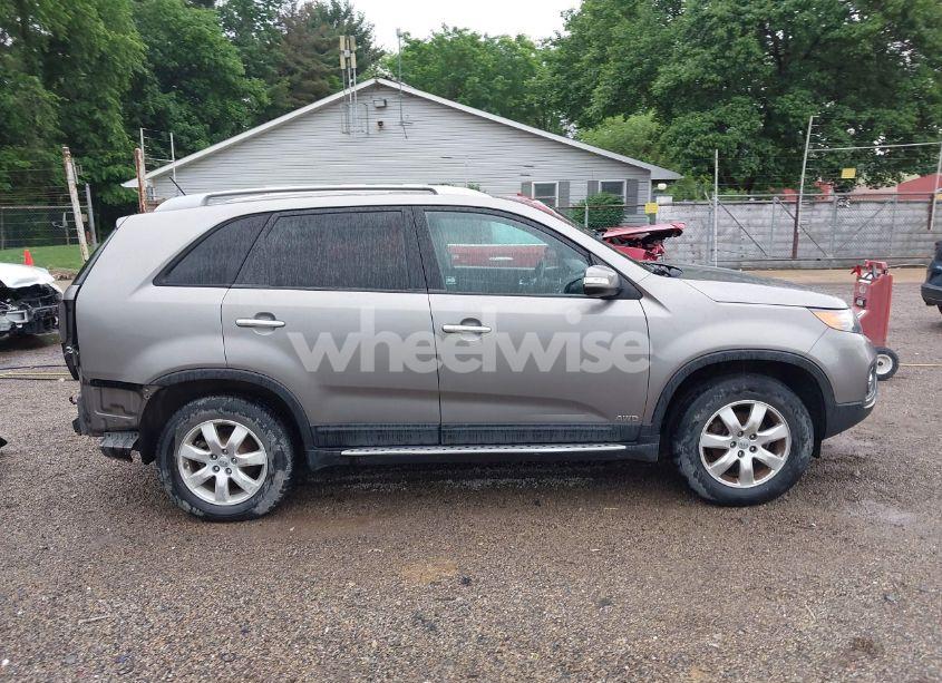 Photo 14 of 2012 Kia Sorento LX (VIN 5XYKTDA68CG274121)