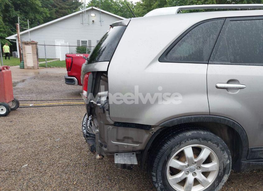 Photo 18 of 2012 Kia Sorento LX (VIN 5XYKTDA68CG274121)