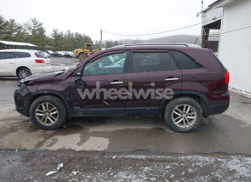 Photo 14 of 2015 Kia Sorento LX (VIN 5XYKTDA68FG656024)