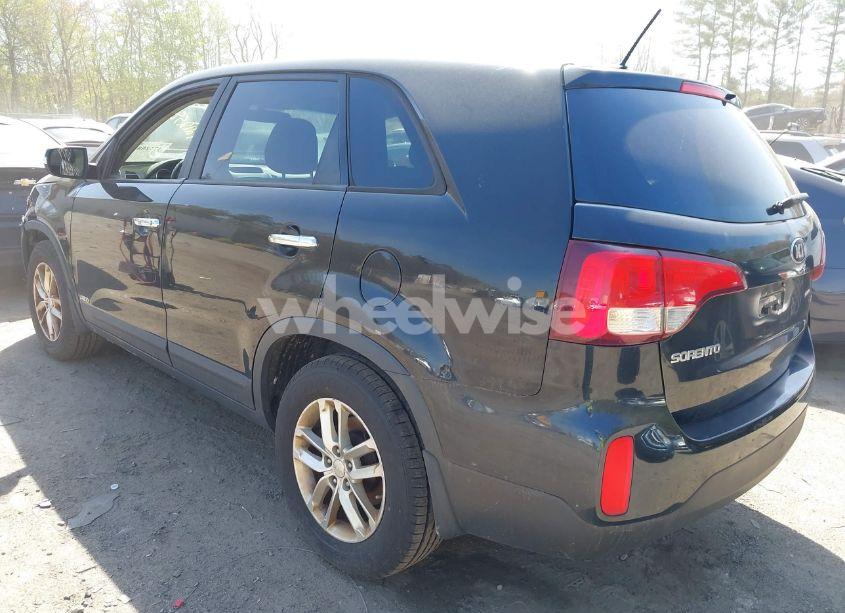 Photo 3 of 2014 Kia Sorento LX (VIN 5XYKTDA69EG425180)