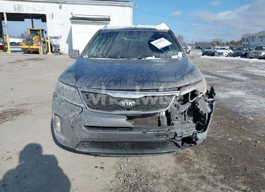 Photo 12 of 2014 Kia Sorento LX (VIN 5XYKTDA69EG465937)