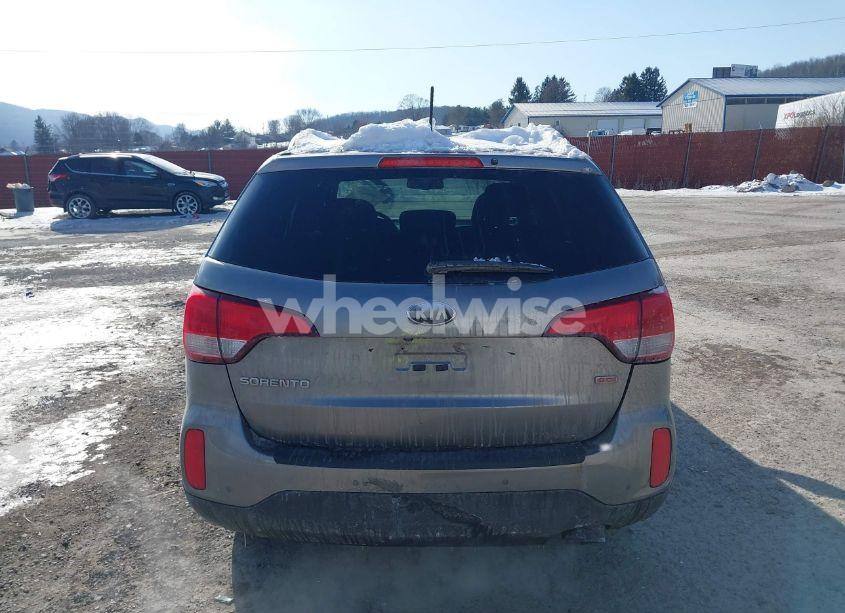 Photo 16 of 2014 Kia Sorento LX (VIN 5XYKTDA69EG465937)