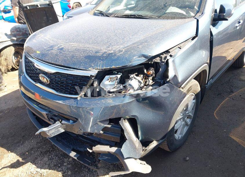 Photo 12 of 2014 Kia Sorento LX (VIN 5XYKTDA6XEG436382)