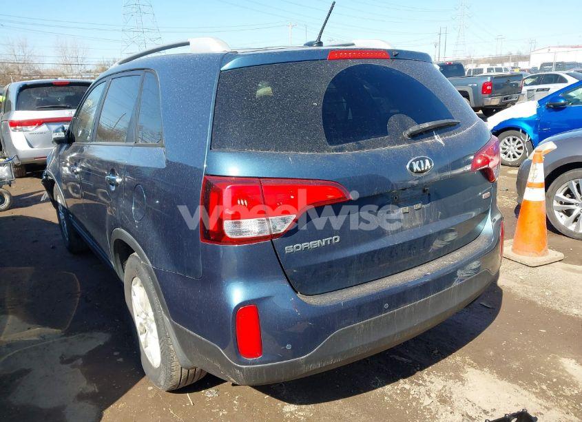 Photo 3 of 2014 Kia Sorento LX (VIN 5XYKTDA6XEG436382)