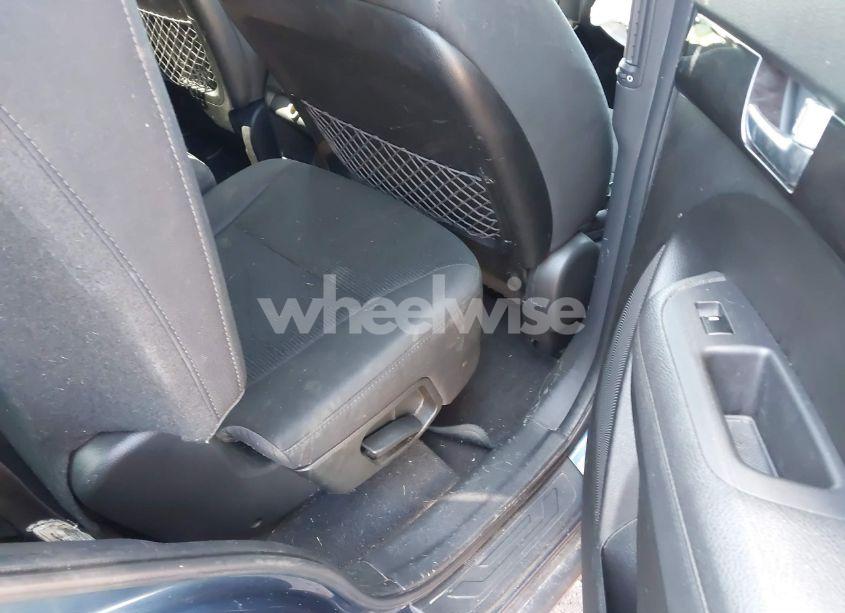 Photo 8 of 2014 Kia Sorento LX (VIN 5XYKTDA6XEG436382)