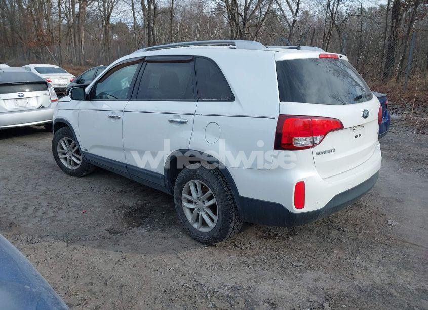 Photo 3 of 2014 Kia Sorento LX V6 (VIN 5XYKTDA70EG546091)