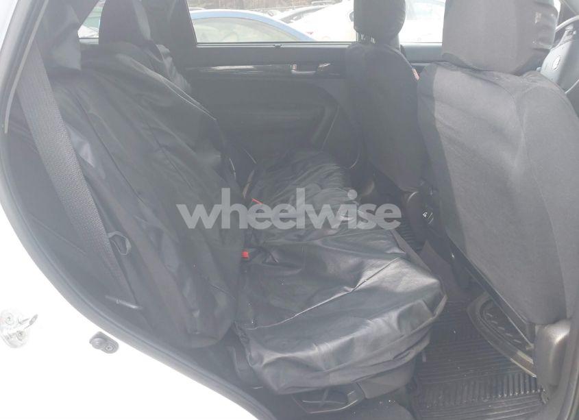 Photo 8 of 2014 Kia Sorento LX V6 (VIN 5XYKTDA70EG546091)