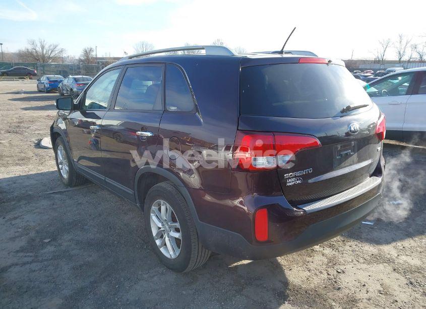 Photo 3 of 2015 Kia Sorento LX V6 (VIN 5XYKTDA70FG580629)
