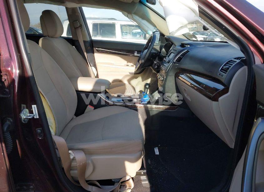 Photo 5 of 2015 Kia Sorento LX V6 (VIN 5XYKTDA70FG580629)