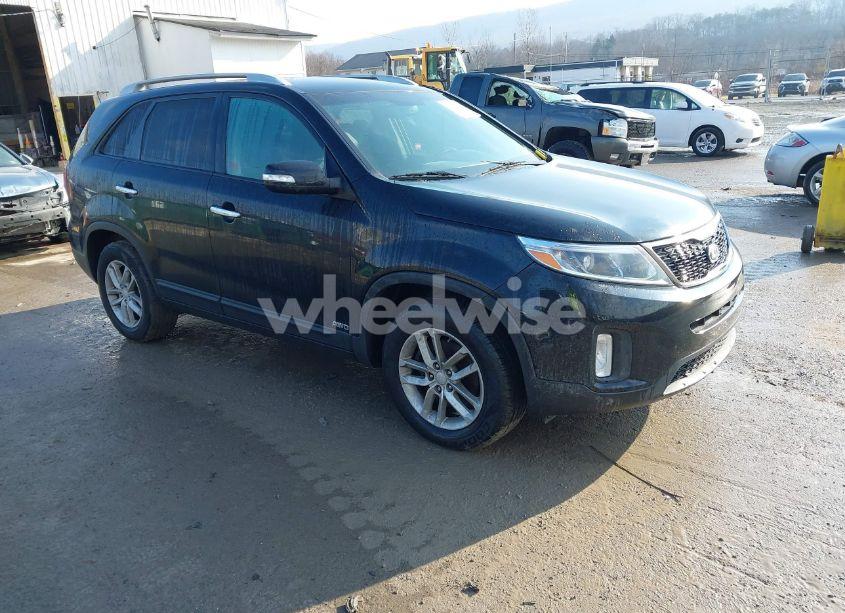 2014 Kia Sorento LX V6 (VIN 5XYKTDA73EG445157) main photo